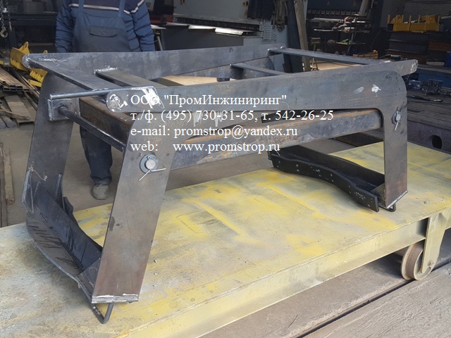 Захват наружный клещевой для бухт проволоки